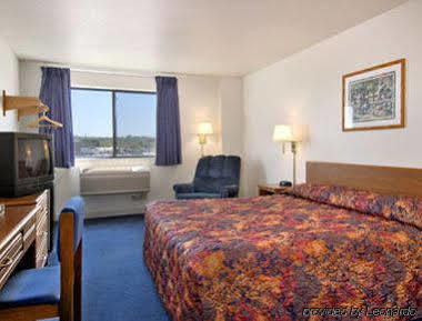 Super 8 By Wyndham Sioux City South Bagian luar foto